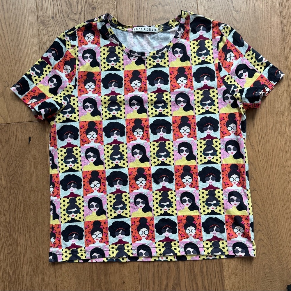 Alice + Olivia Stace Face Print Cotton T-shirt - Black, White & Red - NWOT